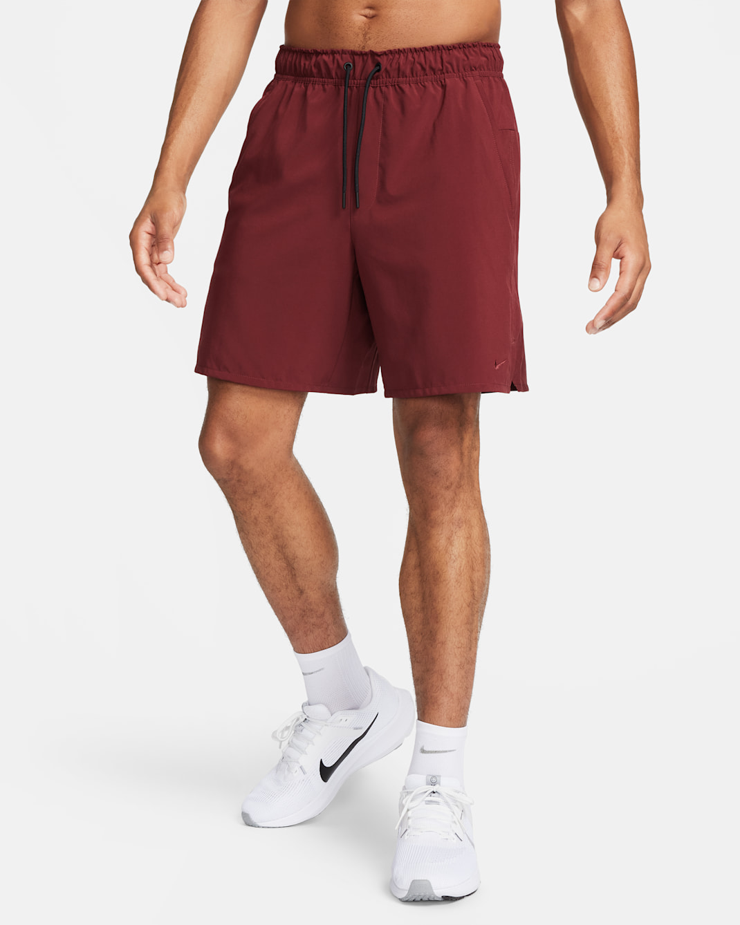 Nike Unlimited Pantalón corto Dri-FIT versátil de 18 cm sin forro - Hombre - Dark Team Red/Negro/Dark Team Red
