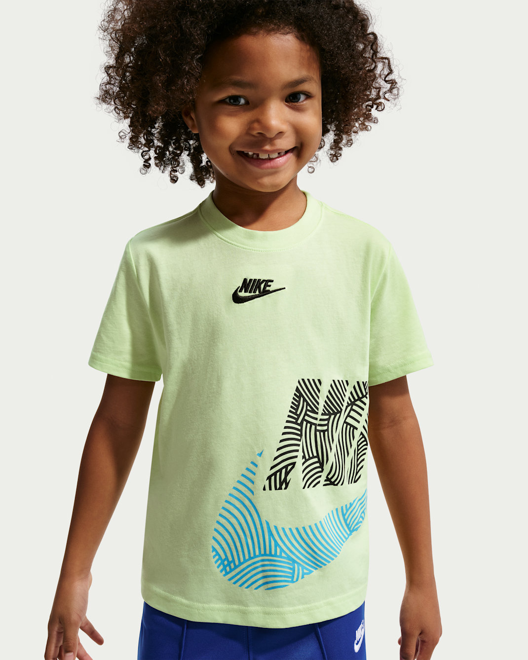 Playera oversized para niños talla pequeña Nike In The Zone - Lima líquida claro