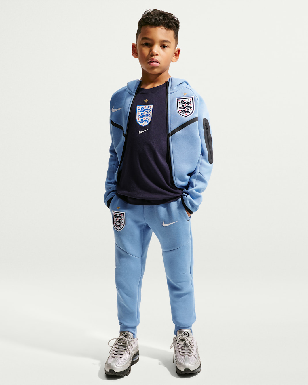 England Tech Fleece Older Kids' (Boys') Nike Football Pants - Work Blue/White