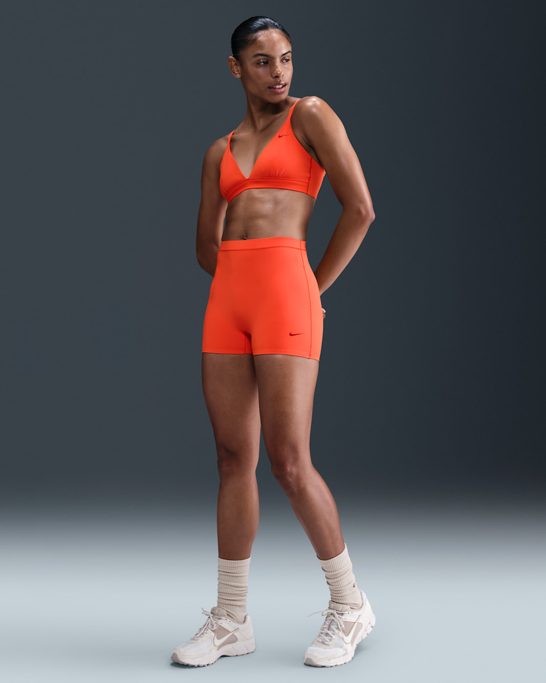 Pantaloncini Nike Form – Donna - Picante Red/Mystic Red
