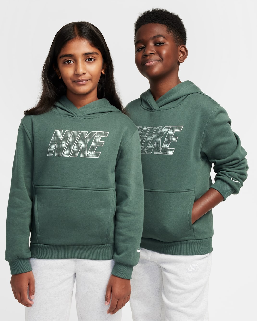Sudadera con gorro sin cierre para niños talla grande Nike Sportswear Club Fleece - Verde vintage/Plata metalizado