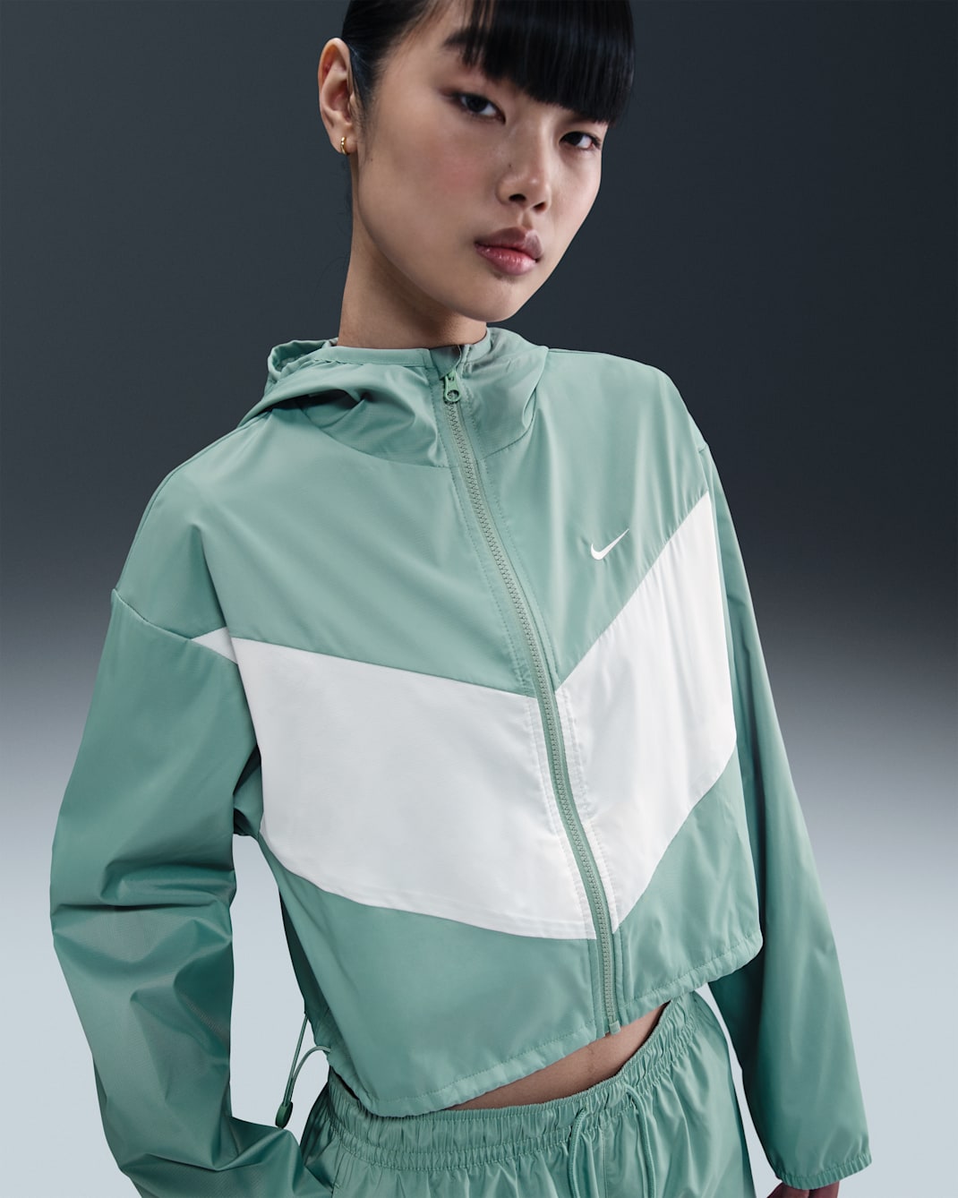 Chamarra con gorro de tejido Woven holgada para mujer Nike Sportswear Windrunner - Cañón/Vela/Vela