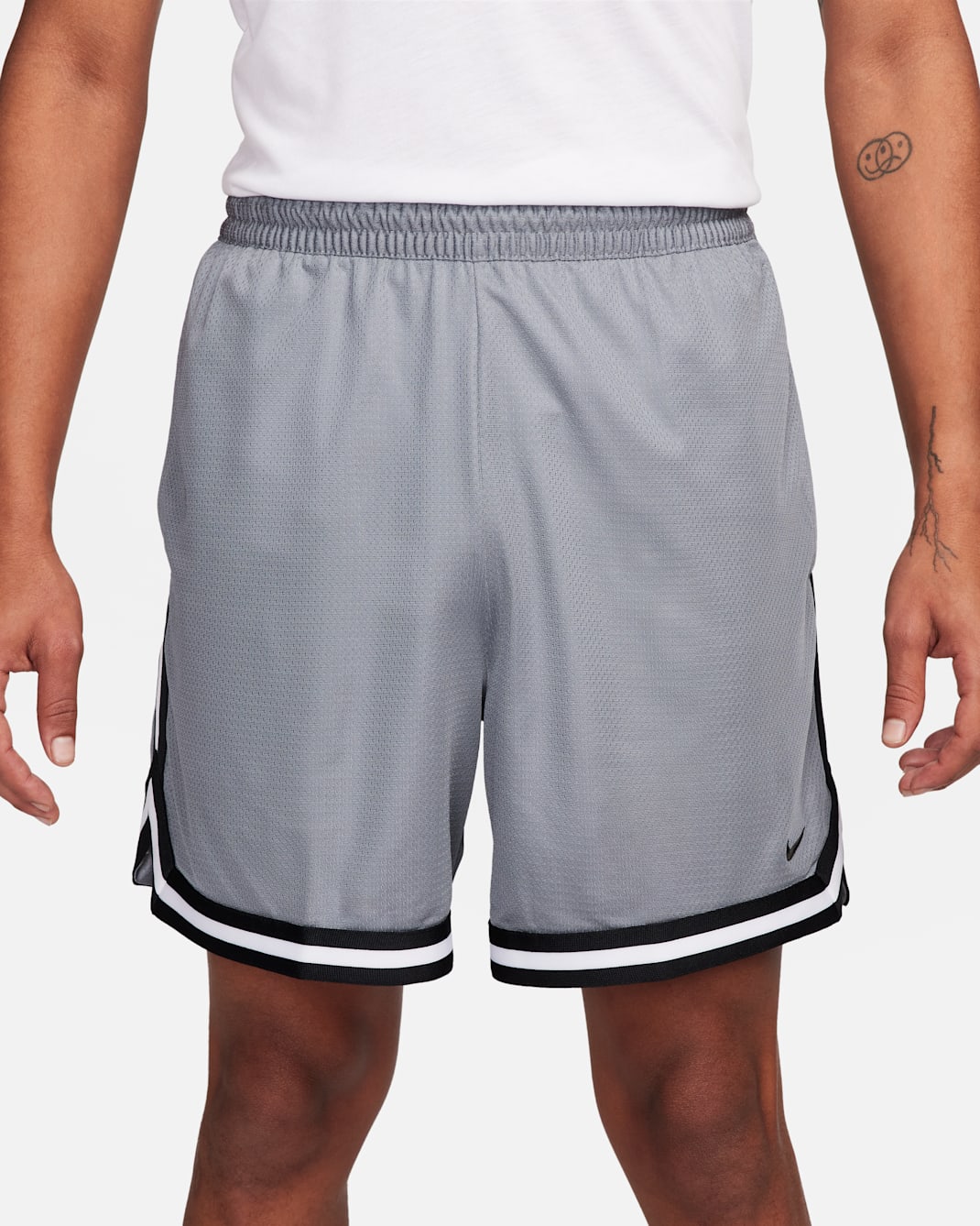 Nike DNA Men's Dri-FIT 6" Basketball Shorts - Cool Grey/Black/Black