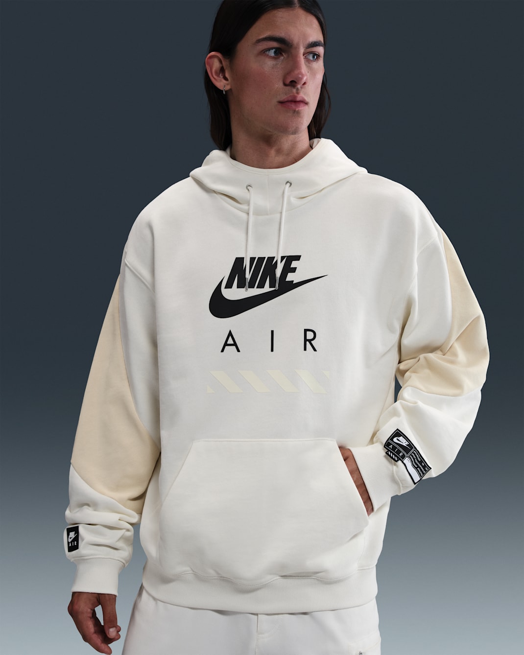 Sudadera con gorro sin cierre de tejido Fleece para hombre Nike Air - Vela/Caqui claro/Negro