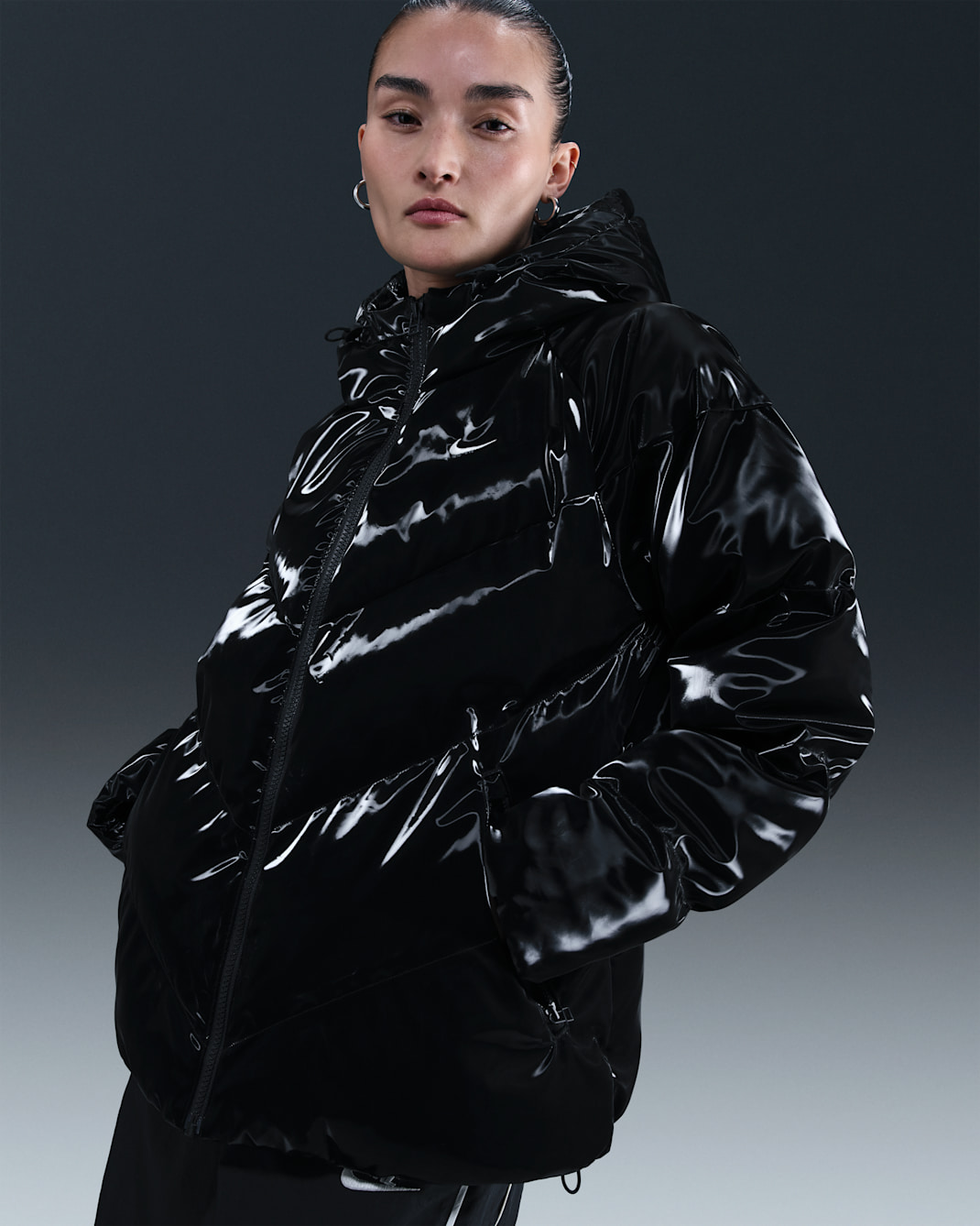 ナイキ スポーツウェア ウィメンズ Therma-FIT シャイン パファー - ブラック/ブラック/セイル