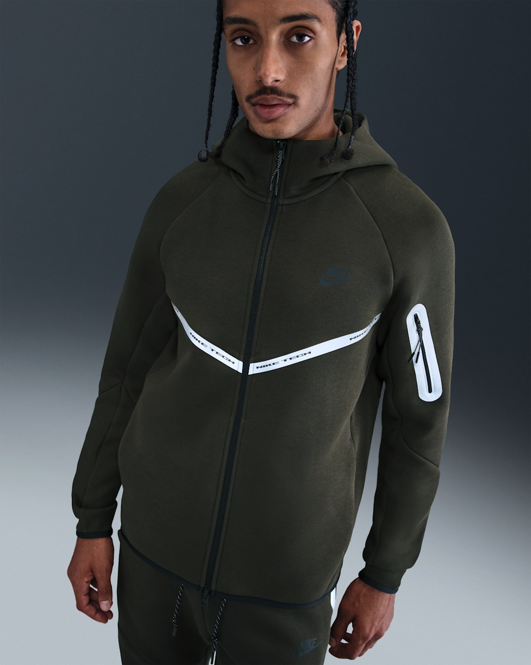 Giacca Windrunner in fleece con zip a tutta lunghezza e dettagli dal design rifrangente Nike Tech – Uomo - Sequoia/Nero