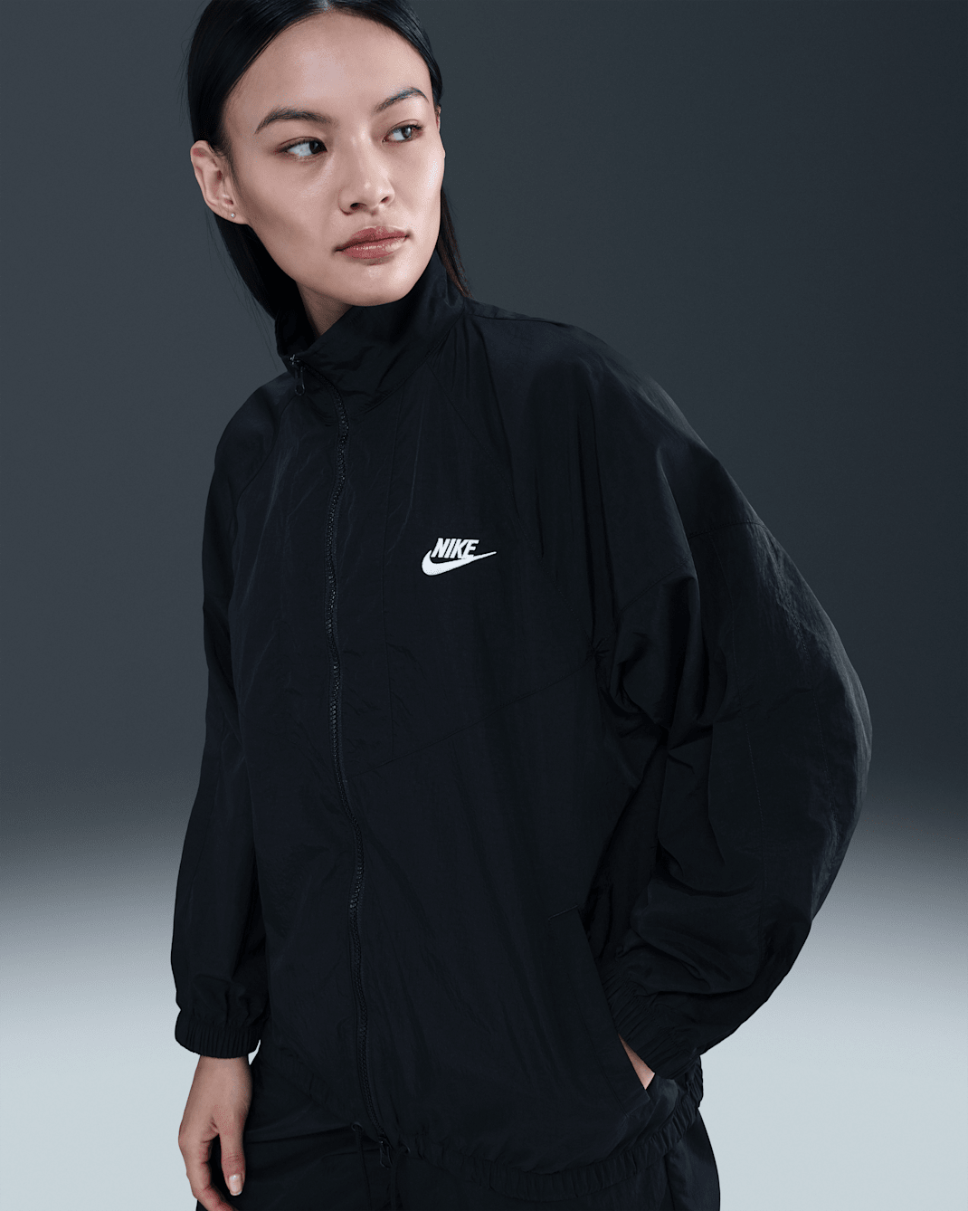 Nike Sportswear Windrunner Women's Oversized Jacket - Black/Black/Sail