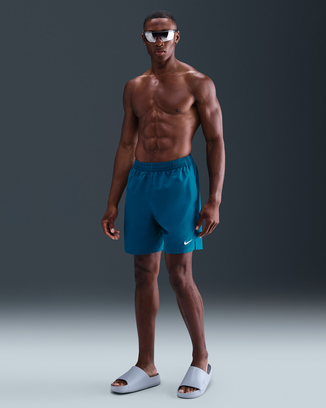 Nike Swim Breaker Shorts Volley de 18 cm con forro de ropa interior para hombre - Verde abismo/Blanco