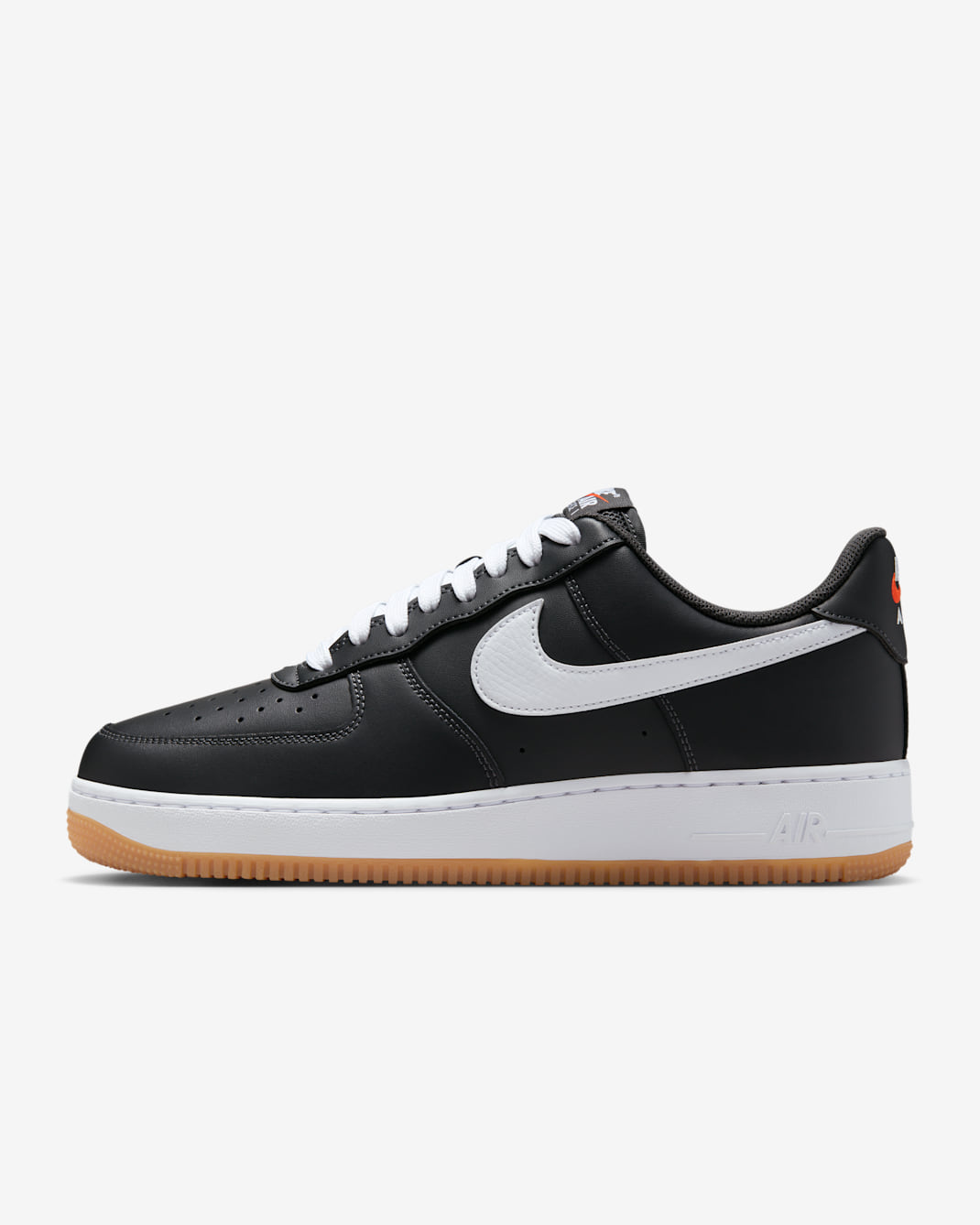 Chaussure Nike Air Force 1 '07 LV8 pour homme - Anthracite/Gum Yellow/Safety Orange/Blanc