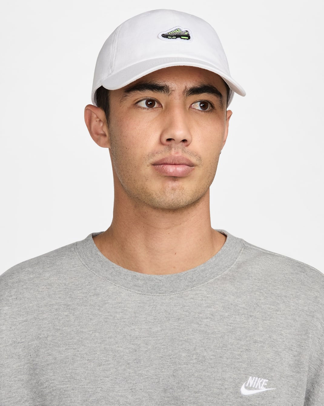 Εύκαμπτο jockey καπέλο Nike Club - Λευκό
