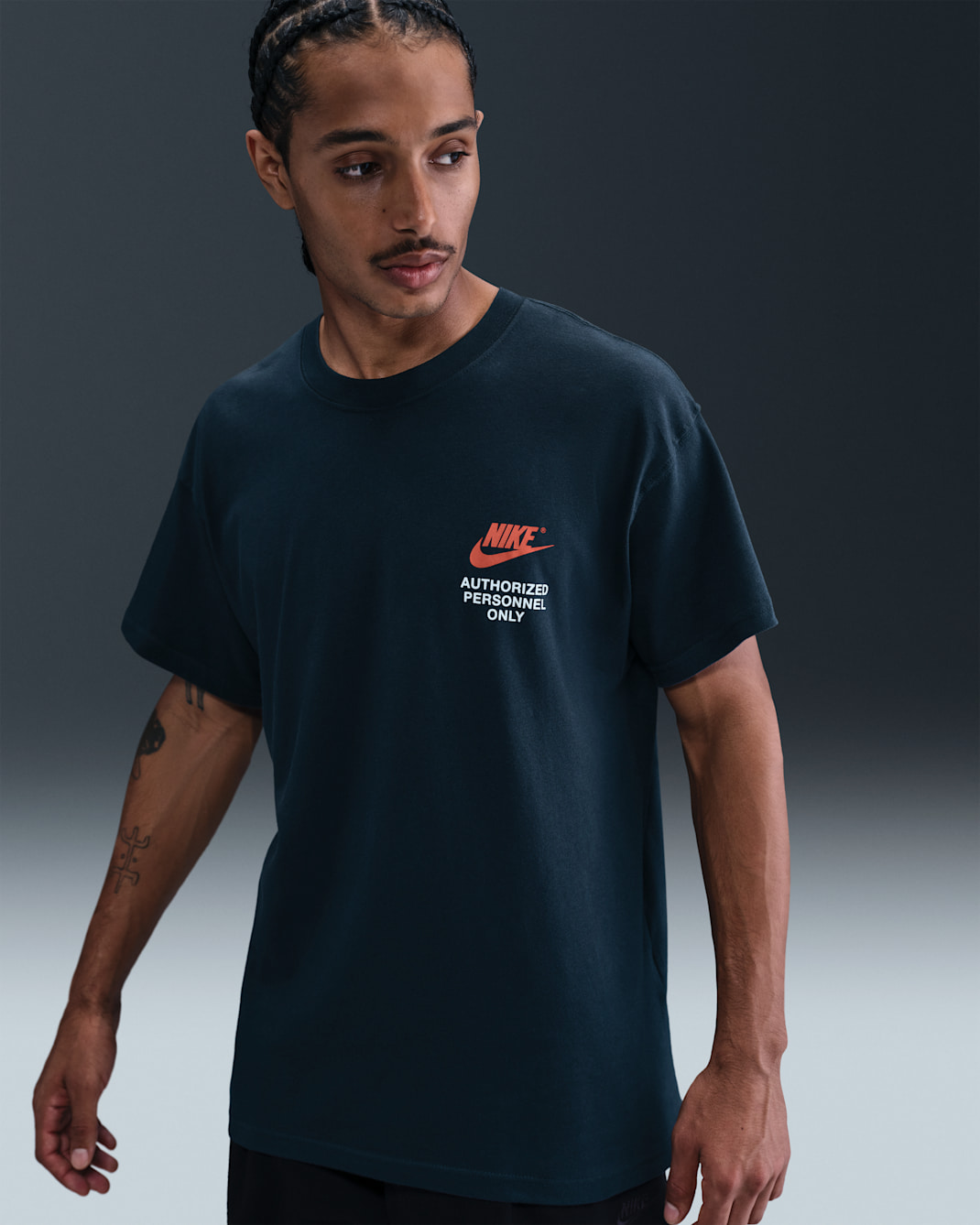 Nike Sportswear Men's T-Shirt - Armoury Navy