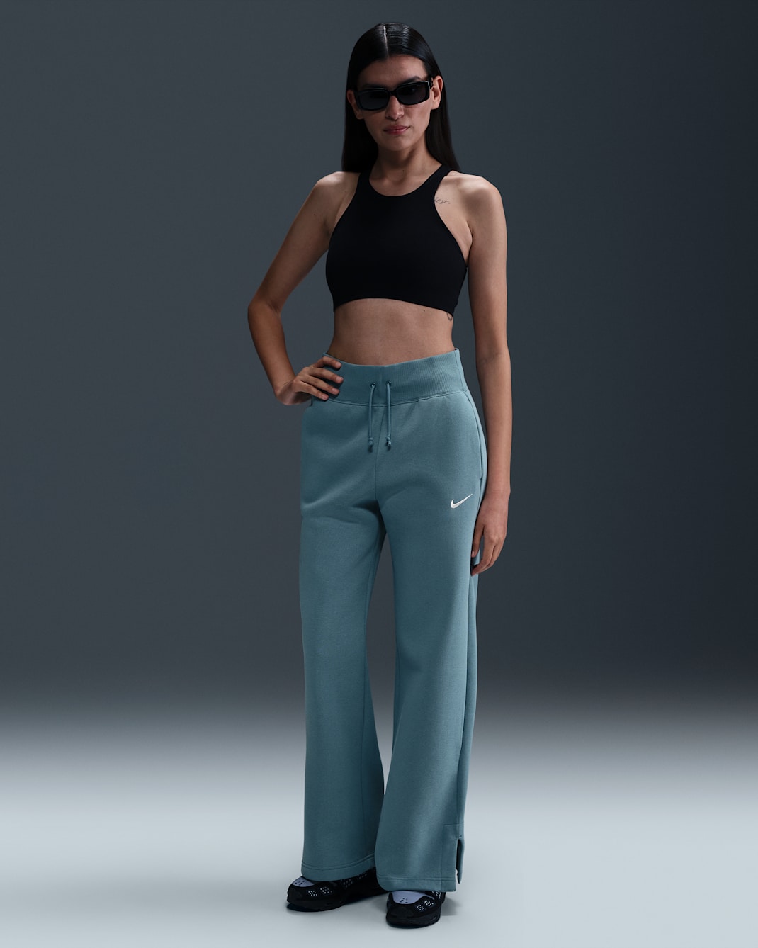 Pants de entrenamiento de tiro alto y piernas anchas para mujer Nike Sportswear Phoenix Fleece - Azul humeante/Vela