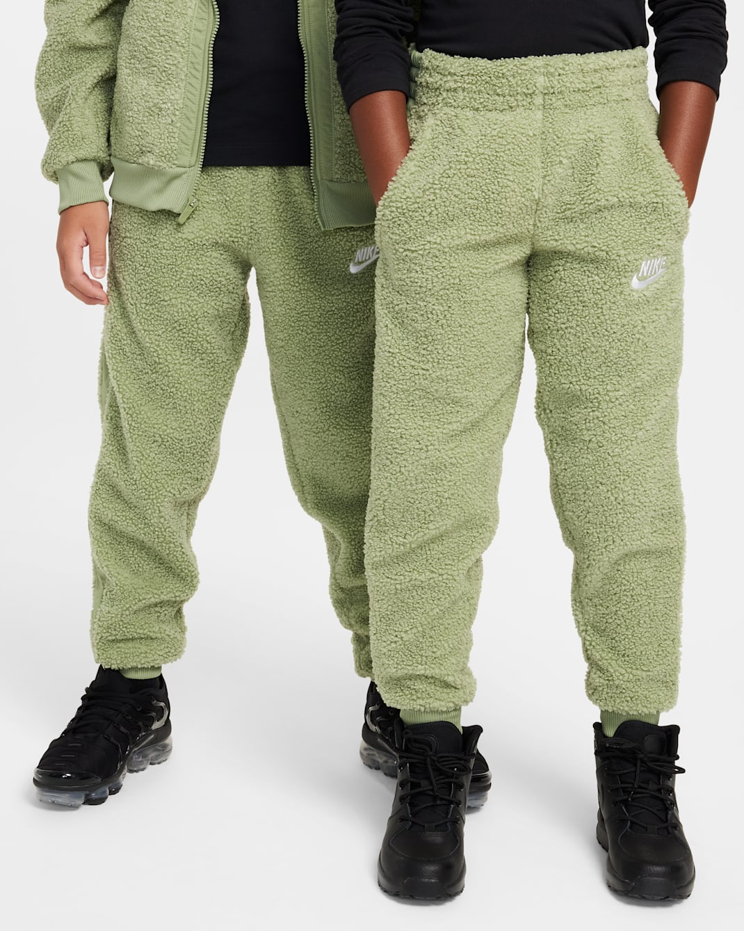 Nike Sportswear Club Fleece Big Kids' Winterized Pants - Oil Green/Oil Green/White