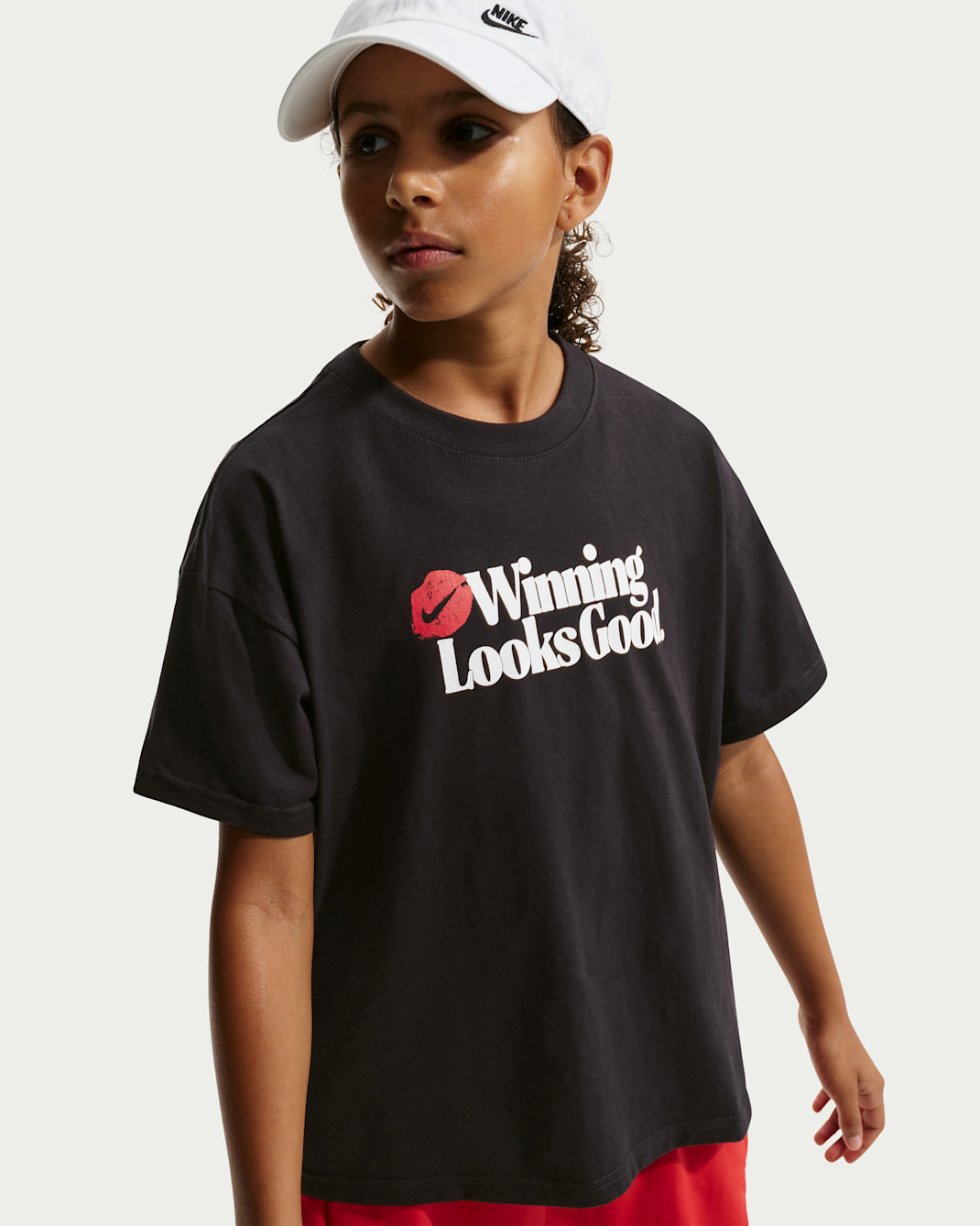 Playera para niños talla grande Nike Sportswear - Negro