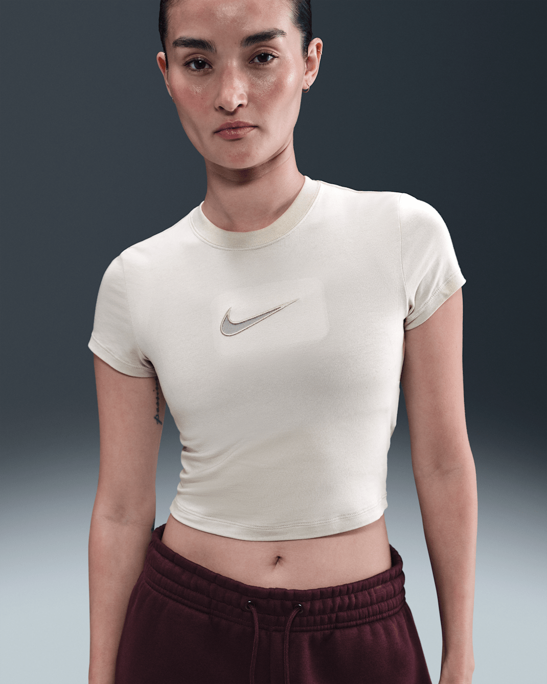 나이키 스포츠웨어 칠 니트 여성 크롭 티셔츠 - 라이트 본