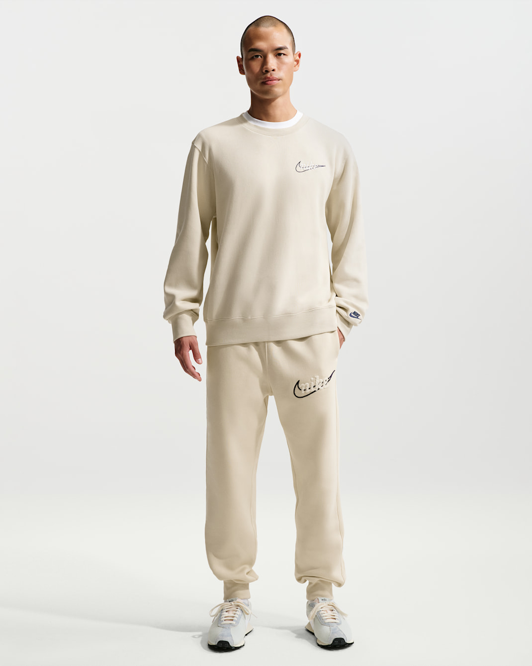 Nike Sportswear Club Men's Fleece Joggers - Light Khaki/Light Khaki/Obsidian