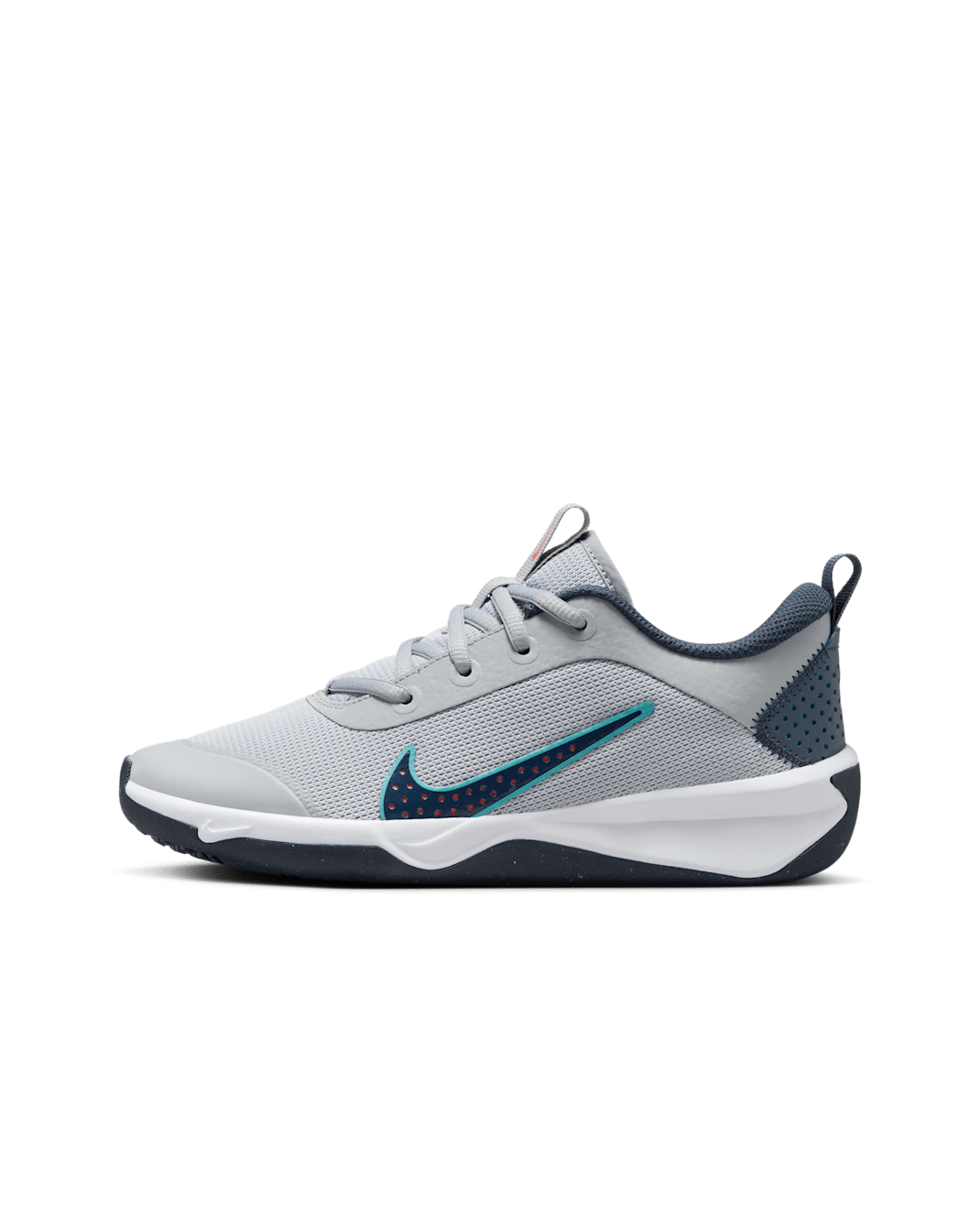 Nike Omni Multi-Court Older Kids' Indoor Court Shoes - Wolf Grey/Bright Crimson/Dusty Cactus/Thunder Blue