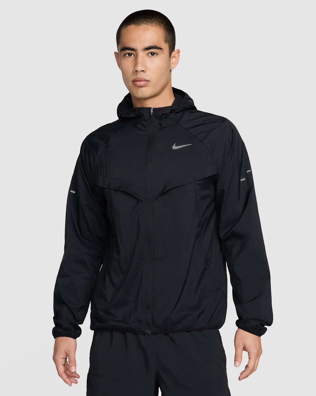 เสื้อแจ็คเก็ตวิ่งผู้ชาย Repel UV Nike Stride - ดำ/ดำ