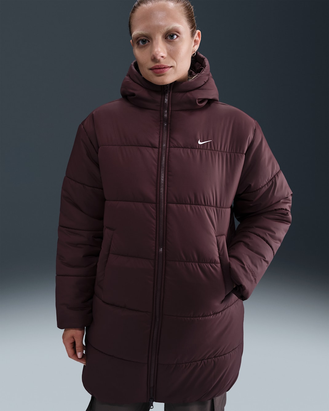 Nike Sportswear Classic Women's Therma-FIT Loose Hooded Parka - Burgundy Crush/White