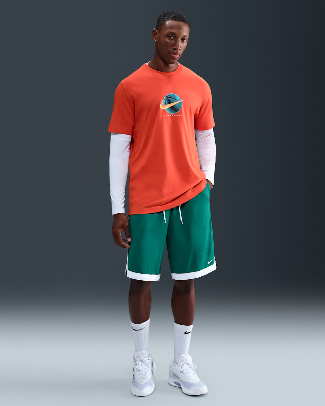 Shorts de básquetbol Dri-FIT de 28 cm para hombre Nike DNA Academy - Malaquita/Blanco/Blanco