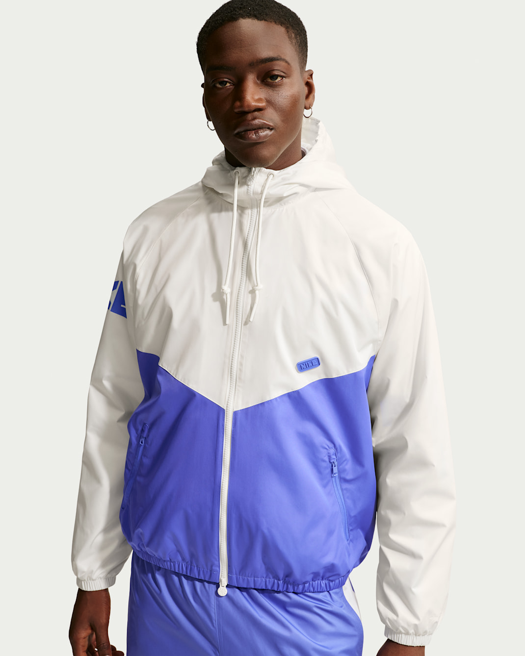 Nike Windrunner Men's Graphic Woven Jacket - Sail/Sapphire/Sapphire