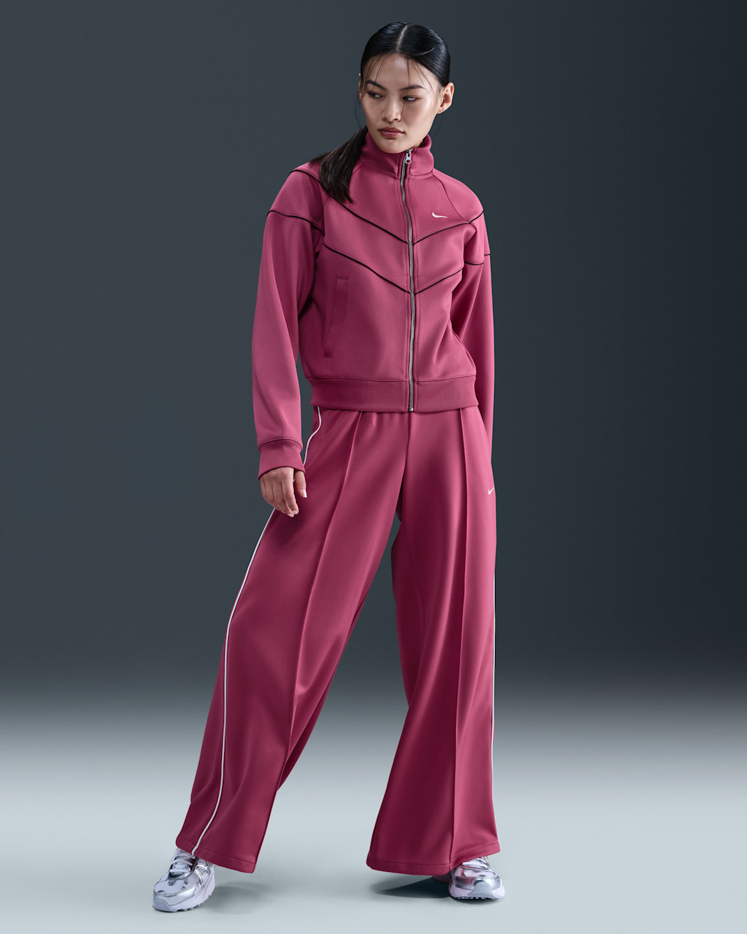 Pants deportivos de tiro medio y pierna amplia para mujer Nike Sportswear - Remolacha dulce/Vela/Vela