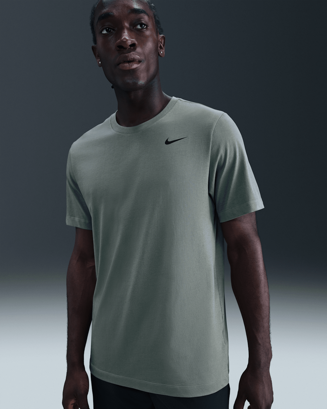 Nike Dri-FIT Men's Fitness T-Shirt - Clay Green/Black