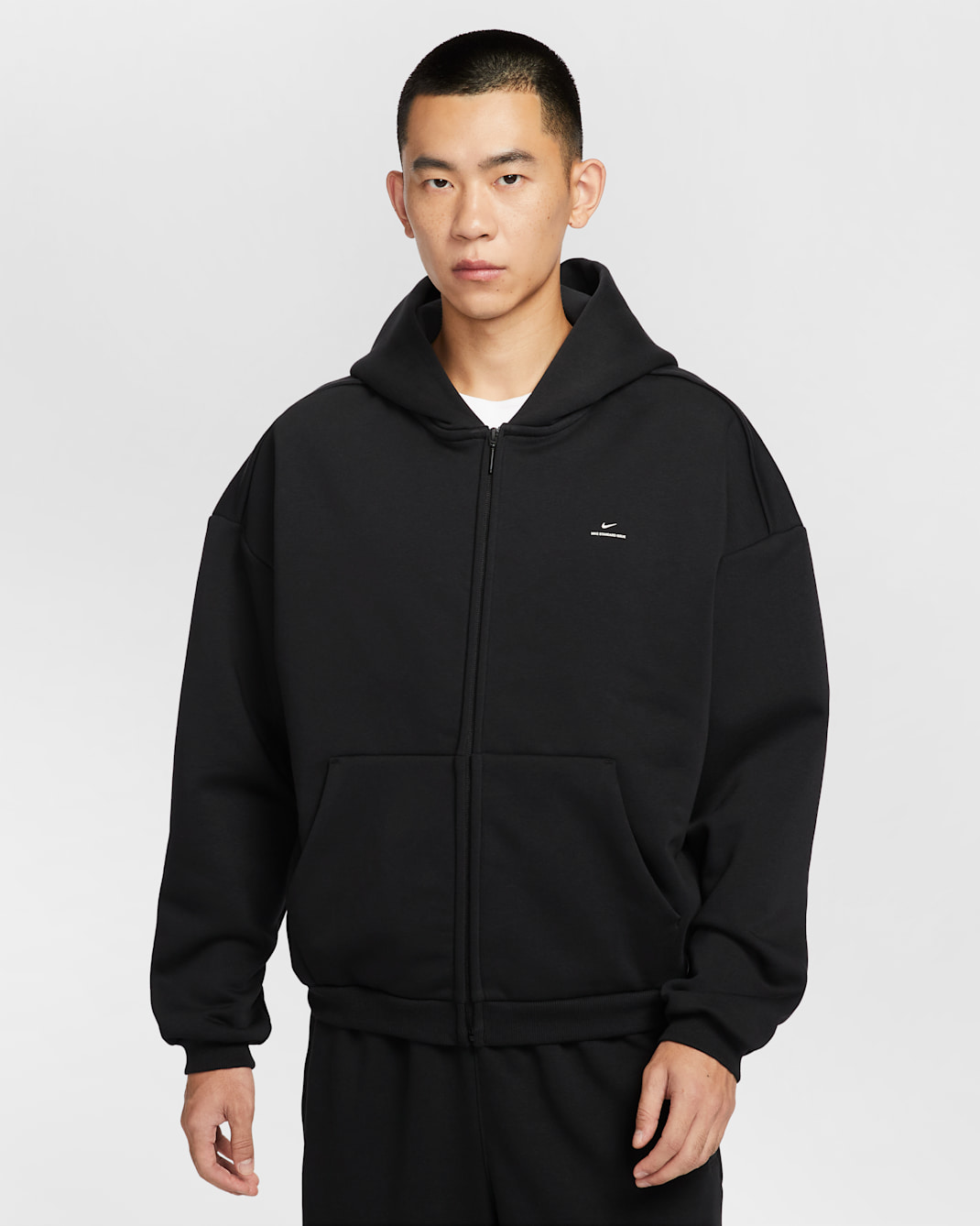 Nike スタンダード イシュー メンズ Therma-FIT フルジップ バスケットボールパーカー - ブラック/ペールアイボリー