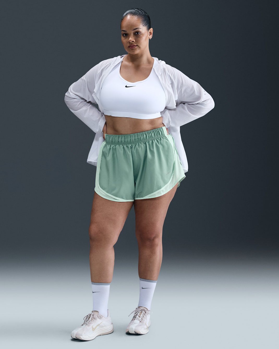 Nike Tempo Women's Dri-FIT Mid-Rise 7.5cm (approx.) Brief-Lined Running Shorts (Plus Size) - Cannon/Mint Foam/Cannon