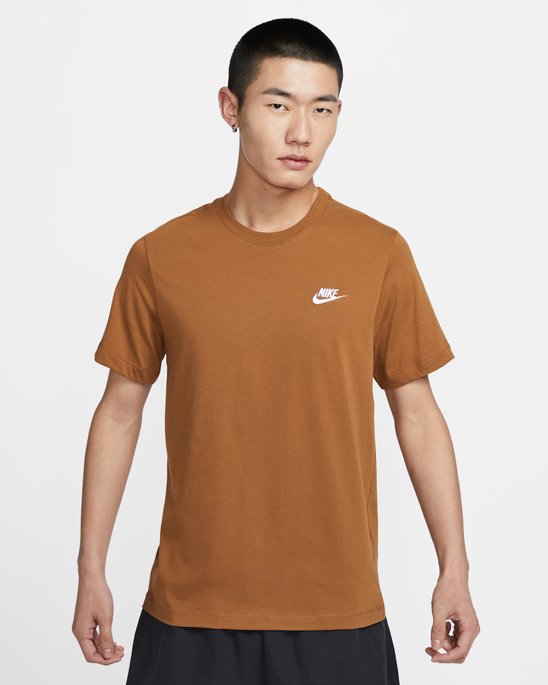 Nike Sportswear Club 男款 T 恤 - Light British Tan