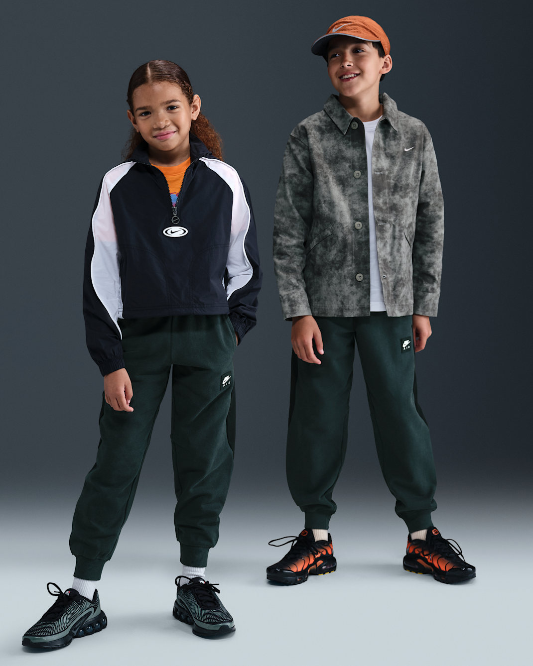 Nike Air Older Kids' Fleece Joggers - Seaweed/Black/White