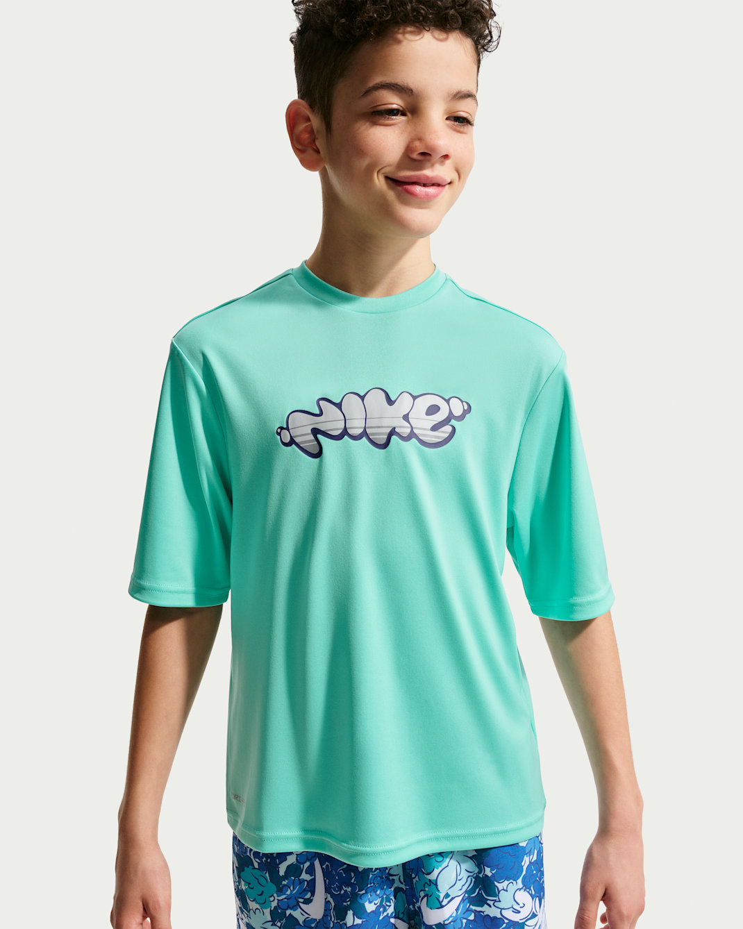 나이키 스윔 하이드로가드 주니어(남아) 드라이 핏 UV 반팔 탑 - 블리치트 터콰이즈/쿨 그레이/포톤 더스트/쿨 그레이