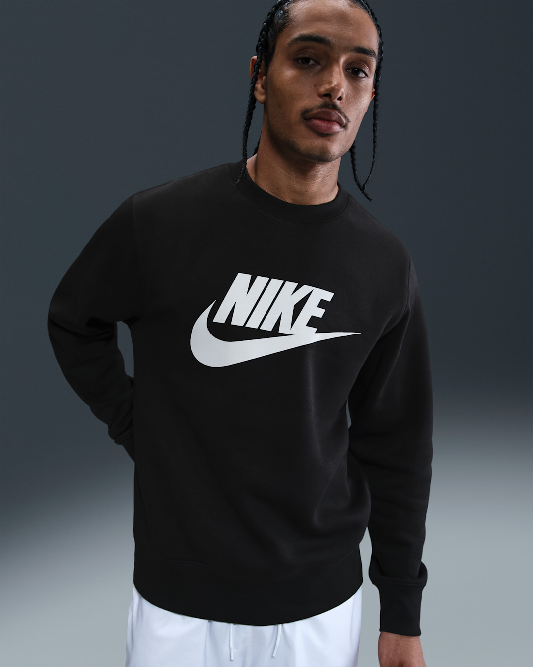 Nike Sportswear Club Men's Graphic Fleece Crew-Neck Sweatshirt - Black/White