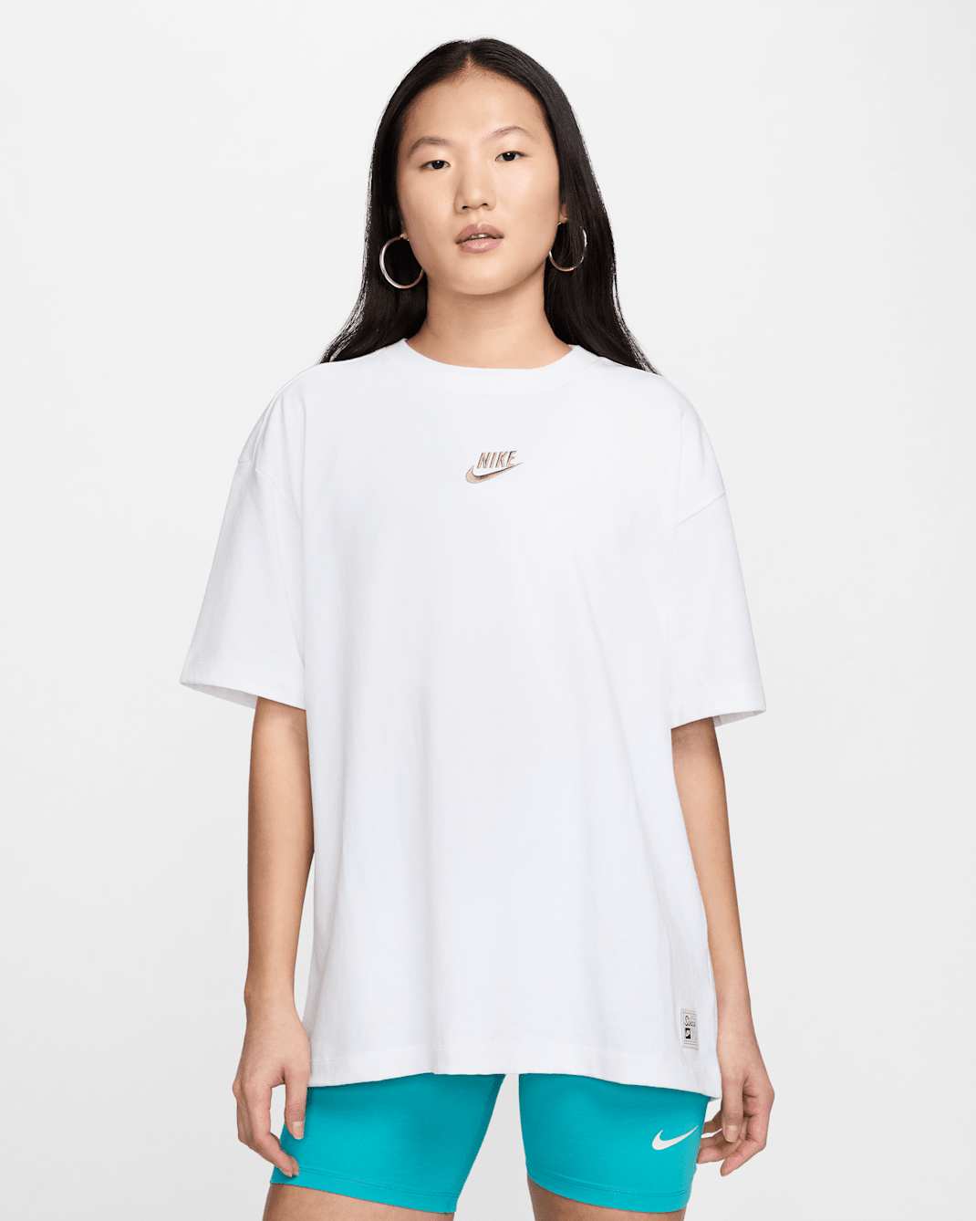 Nike Sportswear Women's Oversized T-Shirt - White/Neutral Olive