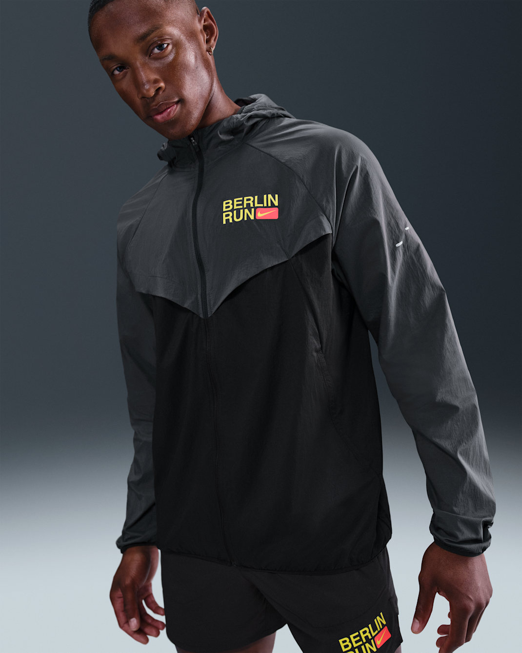 Nike Stride Men's Repel Running Jacket - Black/Anthracite/Lightning