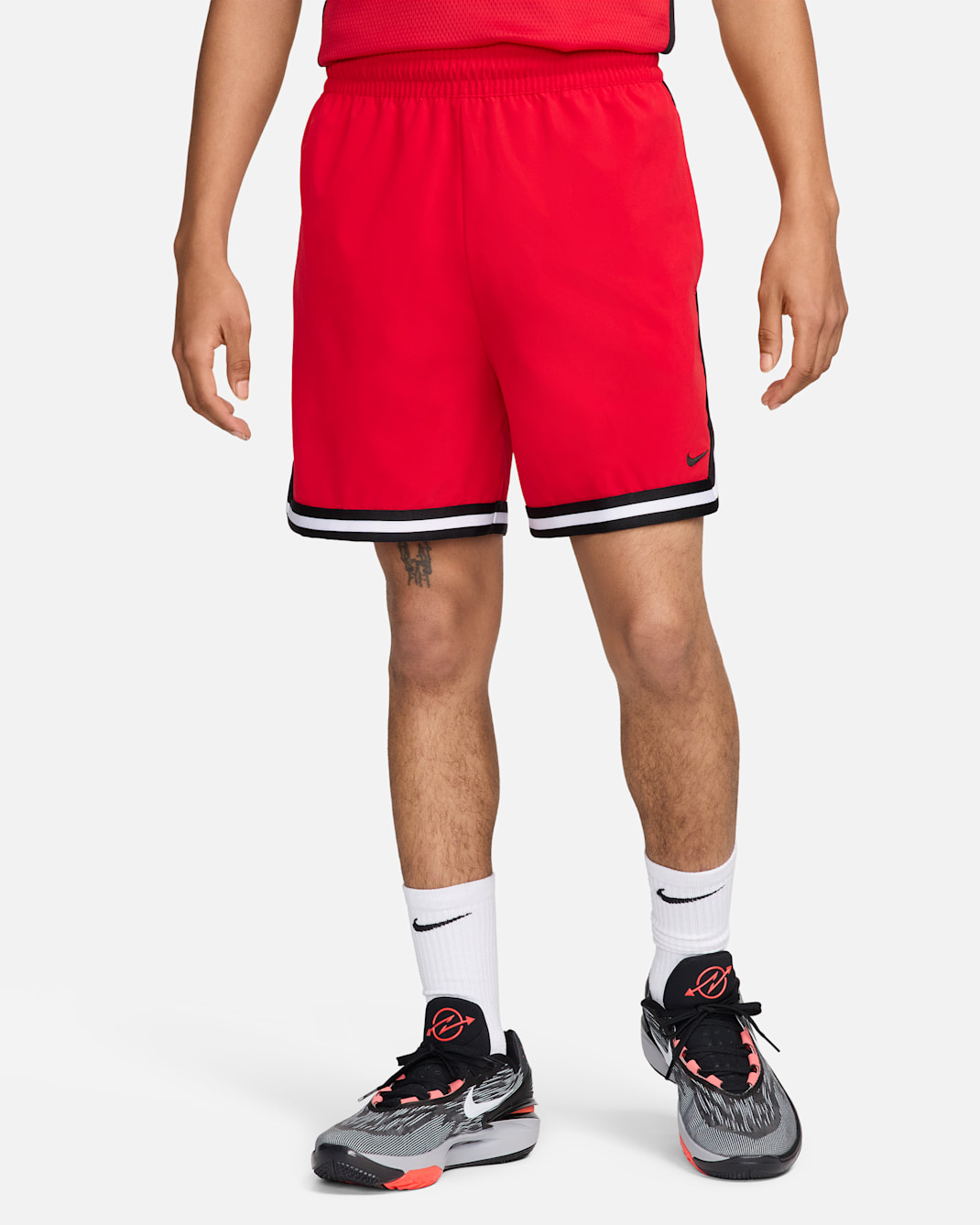 Shorts de básquetbol de tejido Woven UV Dri-FIT de 15 cm para hombre Nike DNA - Rojo universitario/Negro/Negro