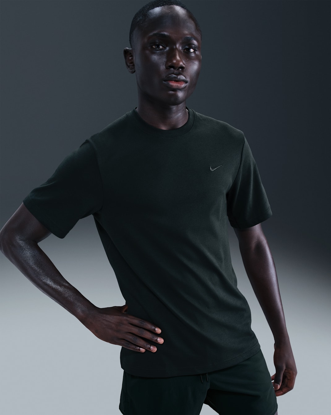 Nike Primary Men's Dri-FIT Short-sleeve Versatile Top - Seaweed/Seaweed
