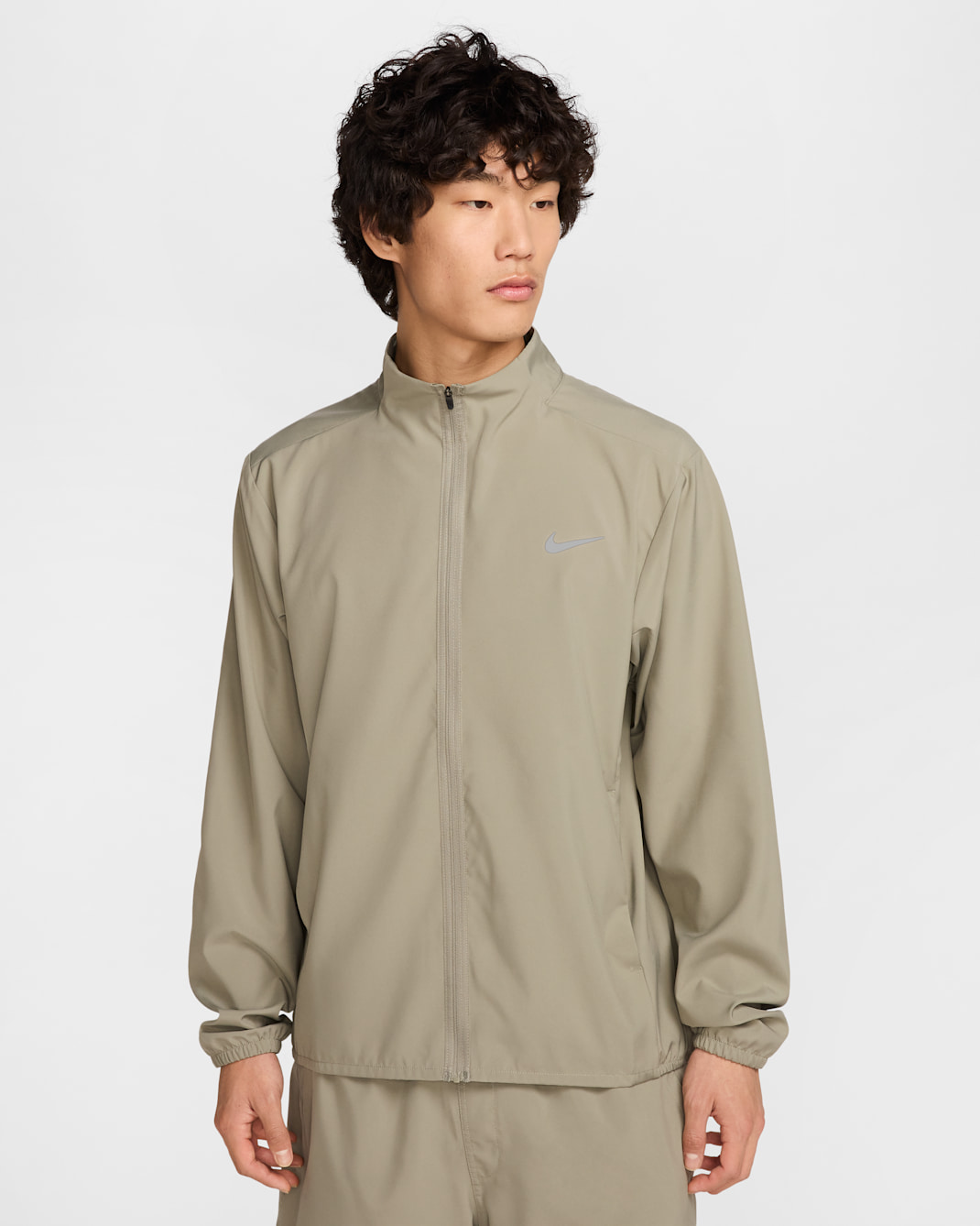 Chamarra versátil Dri-FIT para hombre Nike Form - Militar claro