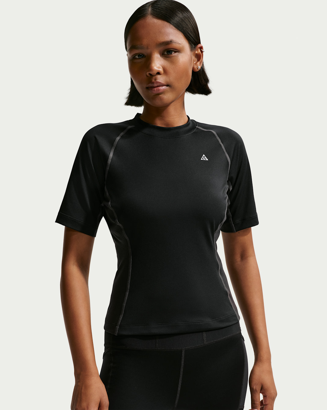 Nike ACG "Wildsee" Women's Dri-FIT Short-Sleeve Base Layer Top - Black/Anthracite/Summit White