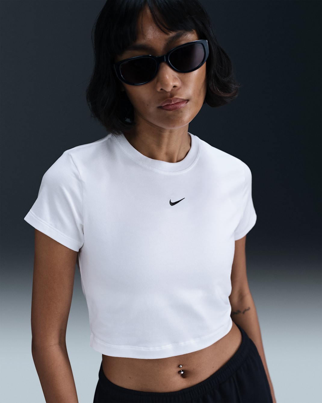 Nike Sportswear Chill Knit Women's Cropped T-Shirt - White/Black