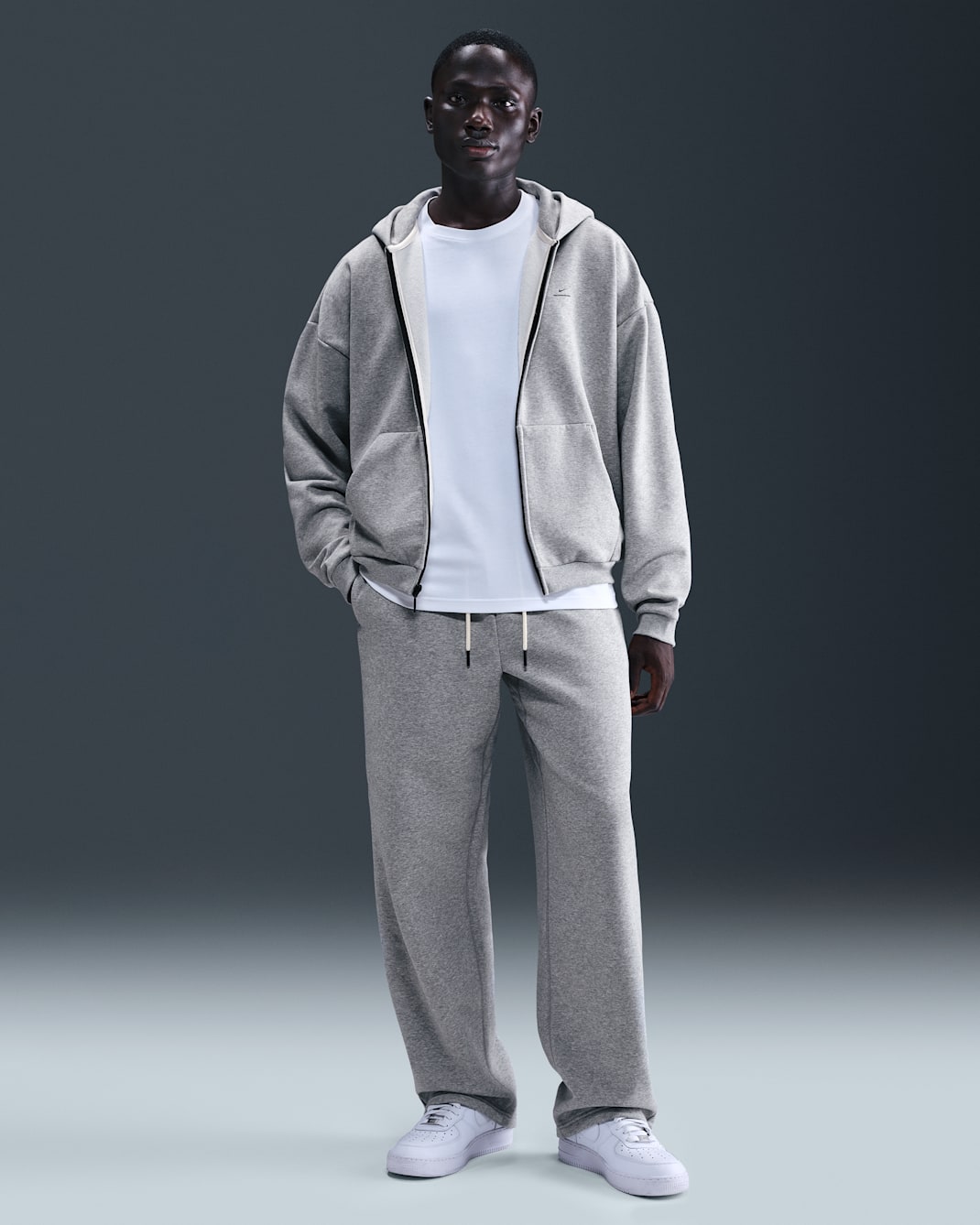 Nike Standard Issue Men's Therma-FIT Brushed Open-Hem Basketball Trousers - Dark Grey Heather/Black