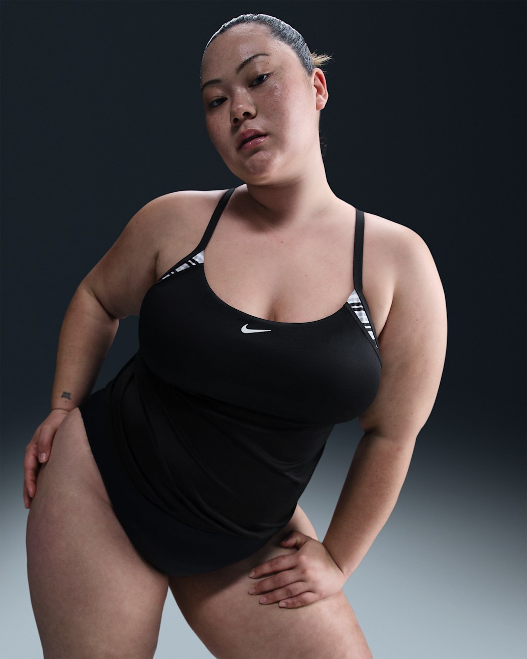 Nike Swim Women's Layered Tankini (Extended Sizing) - Black