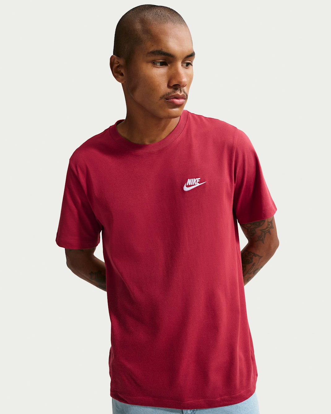 T-shirt Nike Sportswear Club för män - Team Crimson