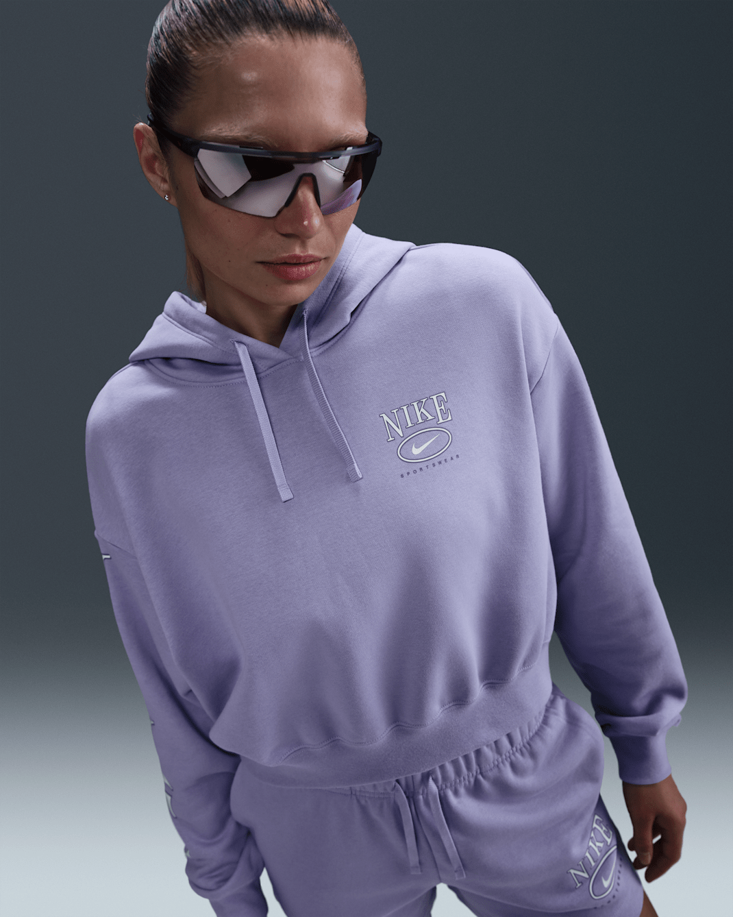 Sweat à capuche court oversize à motif Nike Sportswear Club Fleece pour femme - Lilac Ice