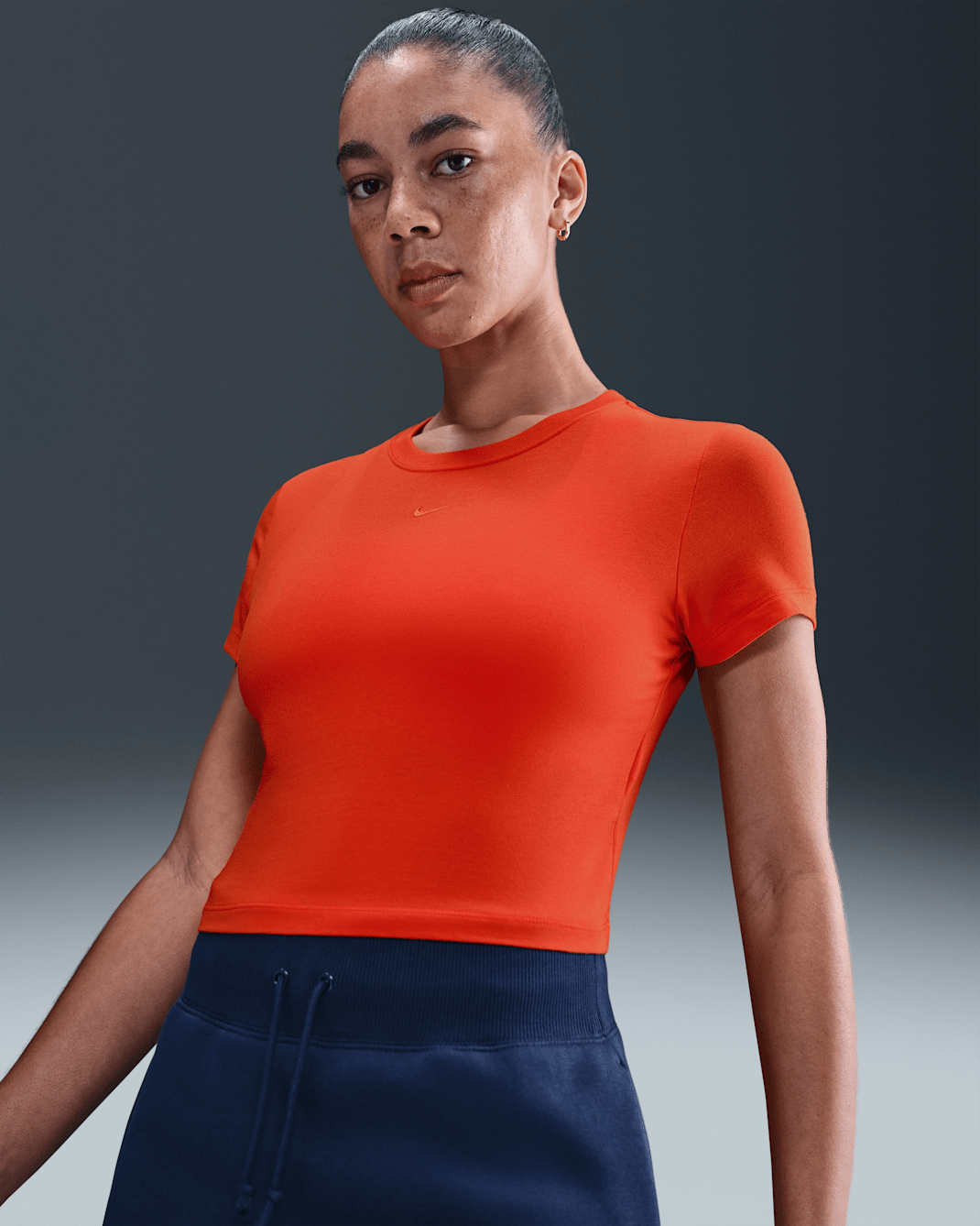 Nike Sportswear Chill Knit Women's Cropped T-Shirt - Picante Red