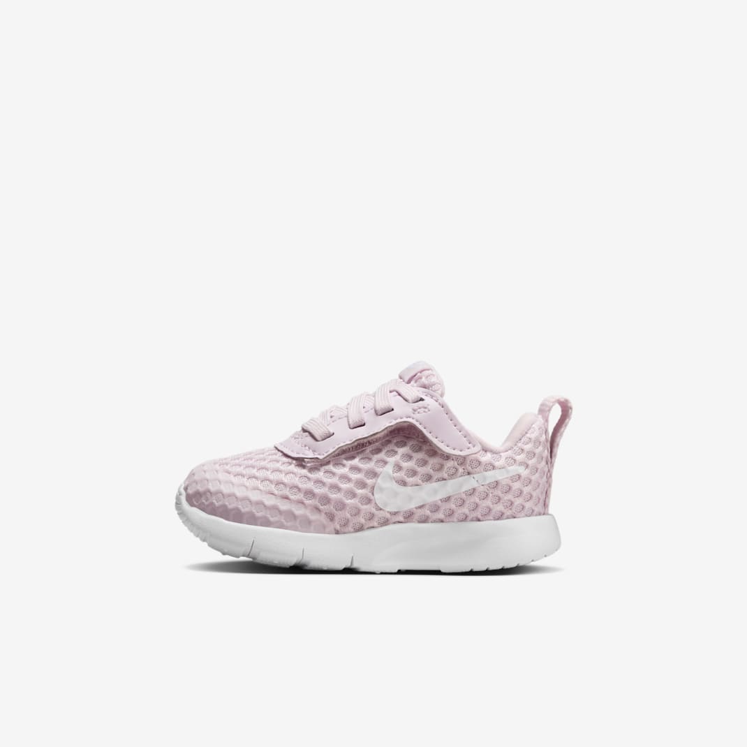 Nike Tanjun EasyOn Sneaker