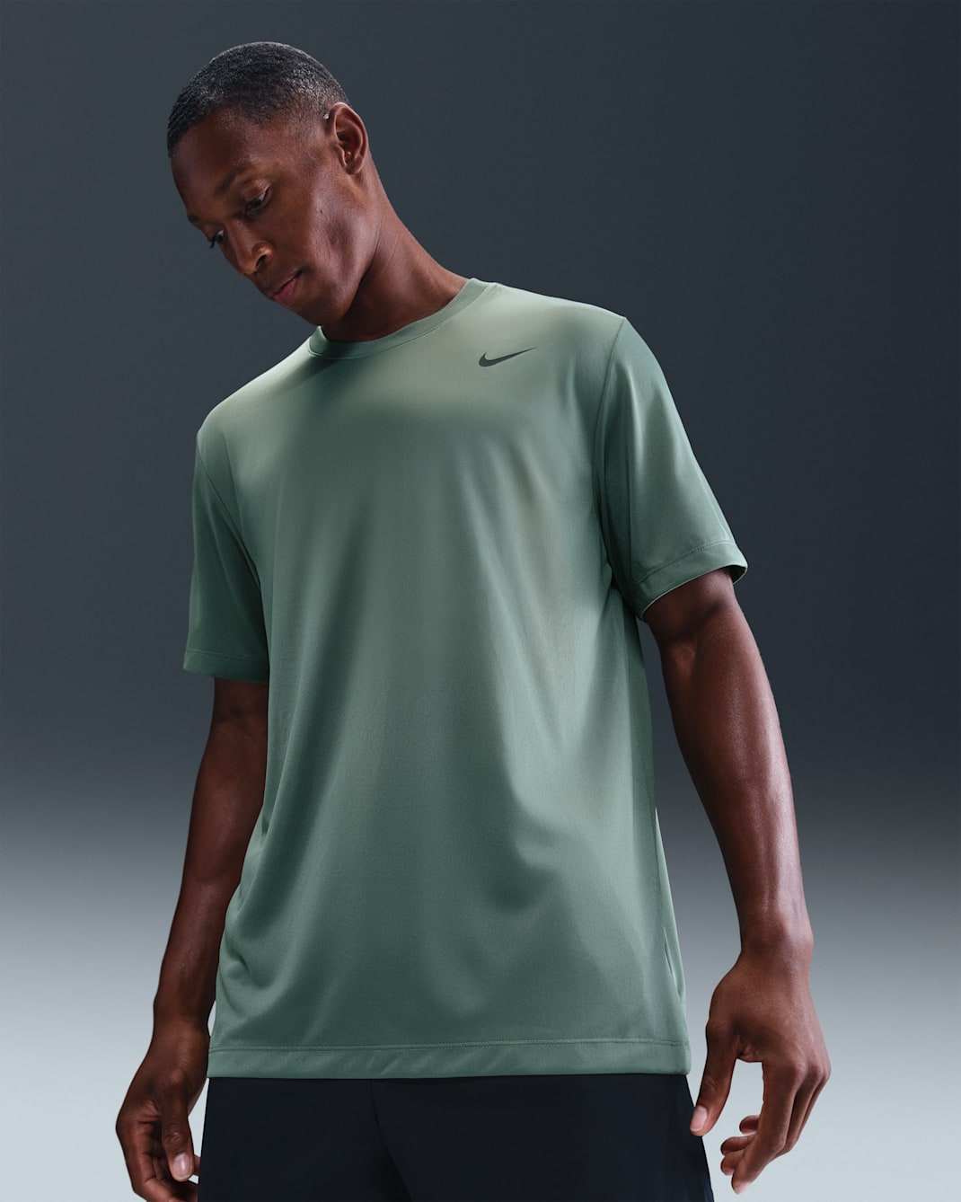 Nike Dri-FIT Legend Men's Fitness T-Shirt - Clay Green/Black