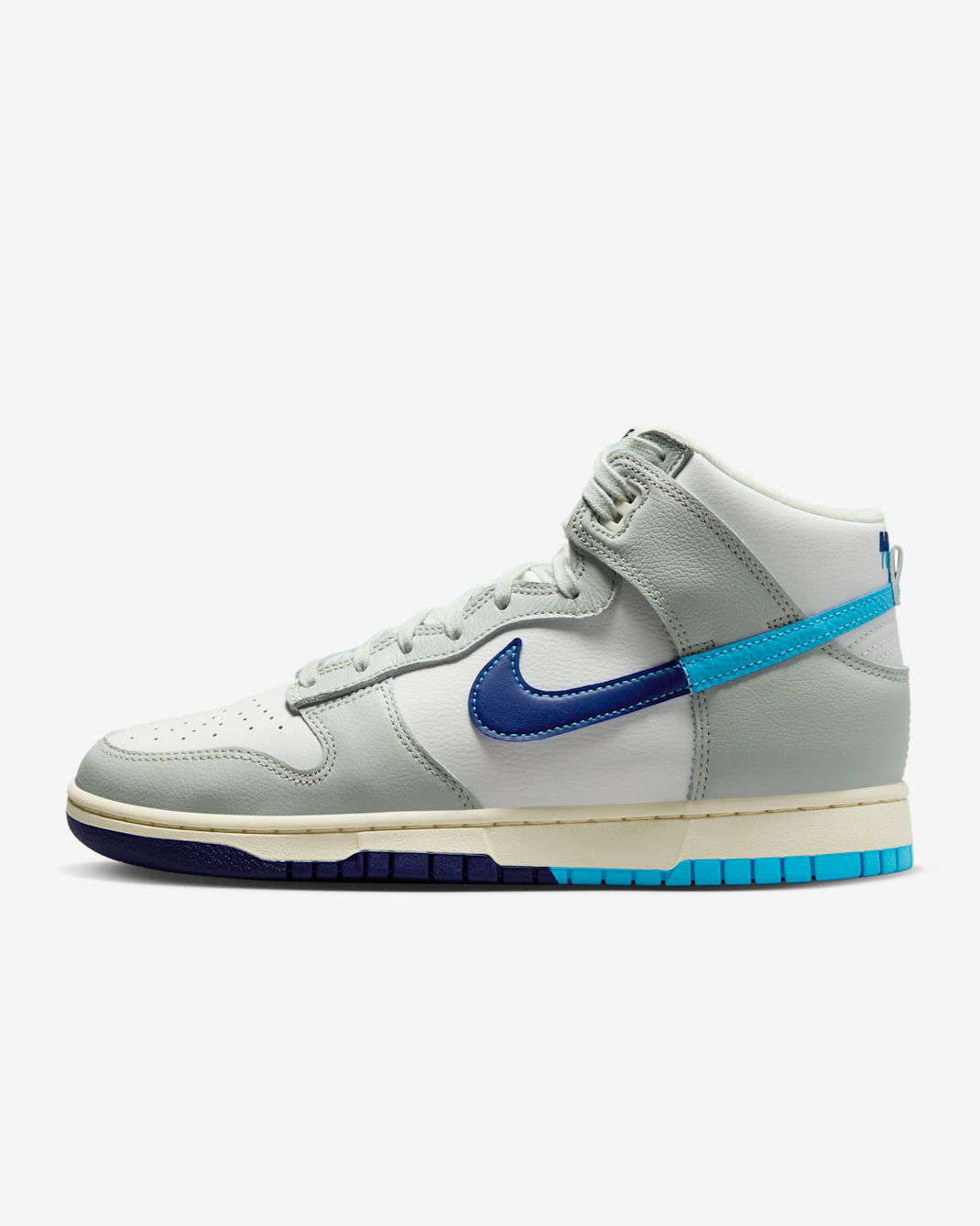 Nike Dunk High Retro SE Men's Shoes - Summit White/Deep Royal Blue/Light Silver/Baltic Blue