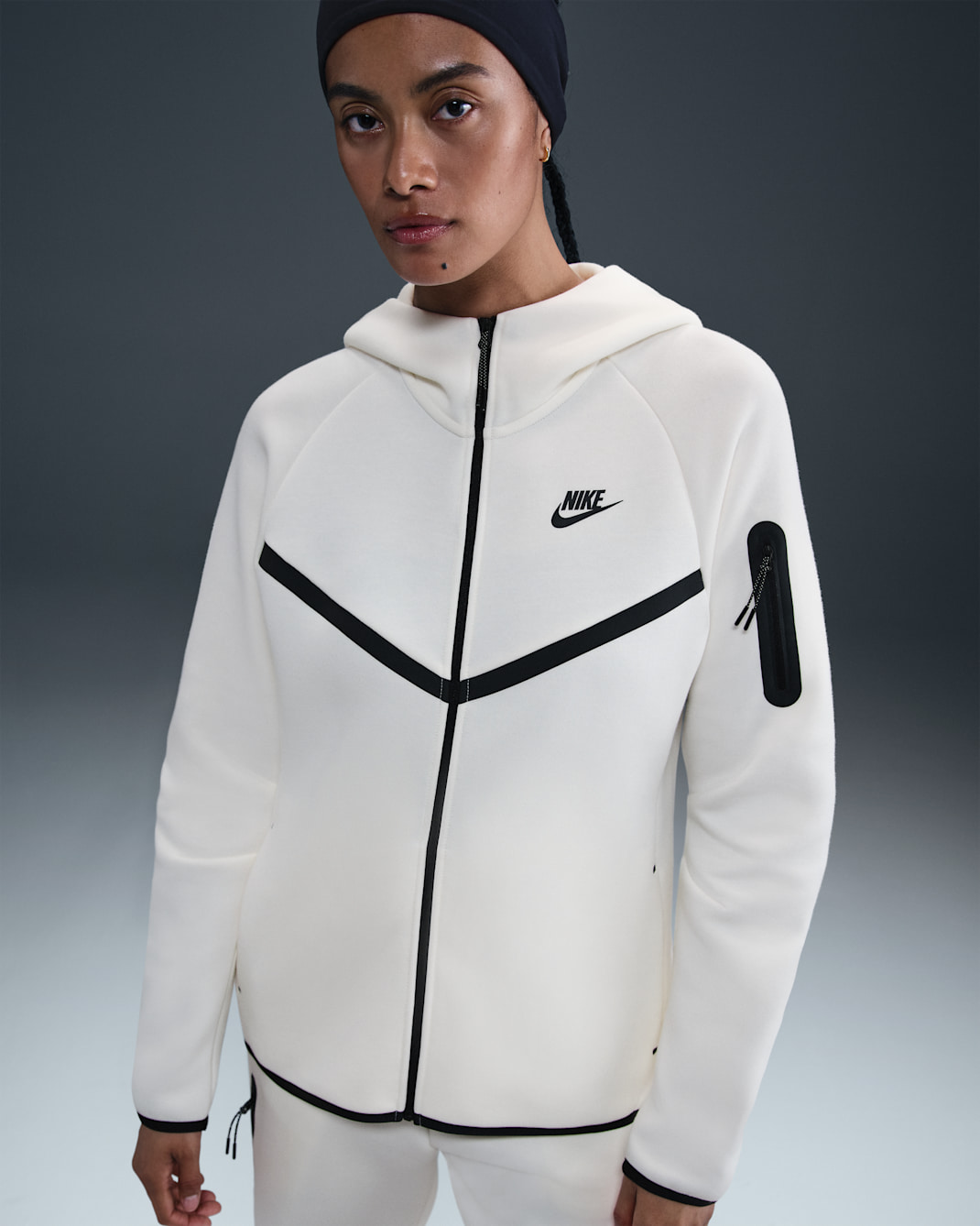 Huvtröja med hel dragkedja Nike Sportswear Tech Fleece Windrunner för kvinnor - Sail/Svart
