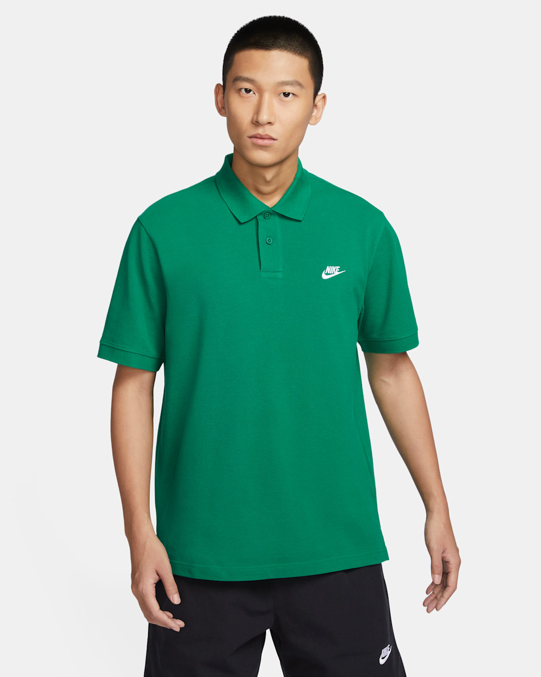 เสื้อโปโลแขนสั้นผู้ชาย Nike Club - Malachite/ขาว